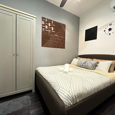 Studio Room At Neu Suites, Jalan Ampang Kl Kuala Lumpur Exterior photo